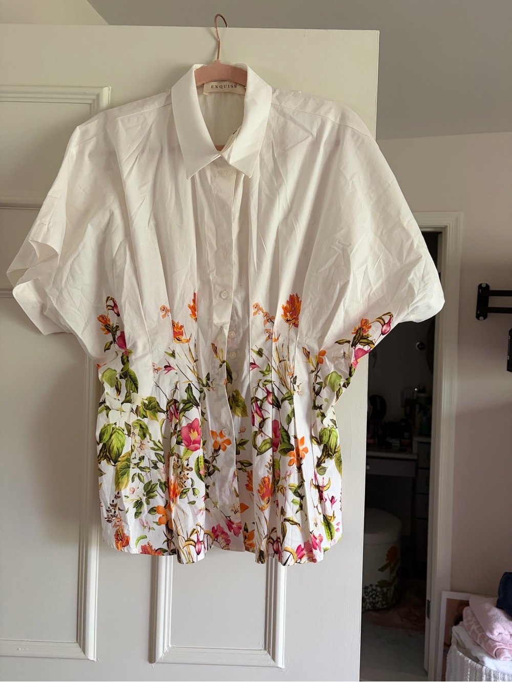 Anthro Tobie White Floral Button-Front Short Sleeve Blouse